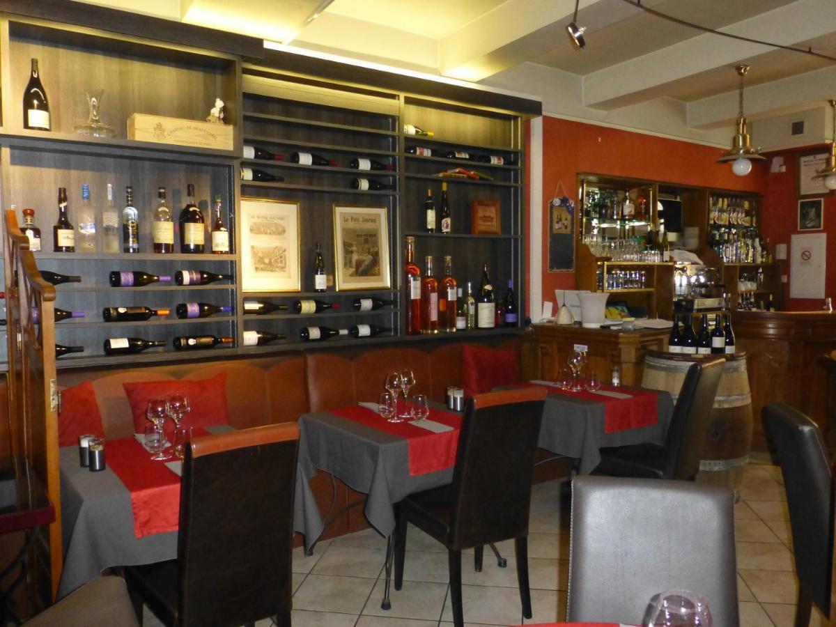 Hotel Le Vieux Bistrot Cabrières-dʼAvignon Exteriér fotografie